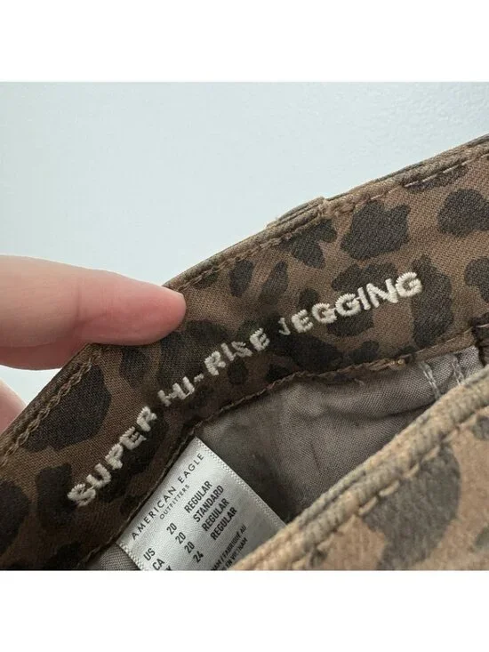 American Eagle Women 20 Leopard Next Level Stretch Super Hi-Rise Jegging NWOT - Picture 11 of 13